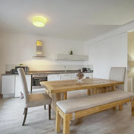 Moli - 3pieces - 4min - Luxe - Vca Apartment *
